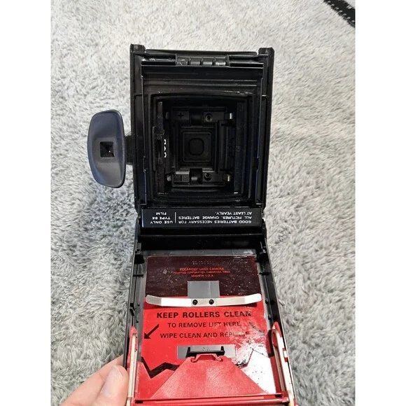 Lot VTG Polaroid Square Shooter 2 Land Camera Photography Decorations Untested - Picture 12 of 12